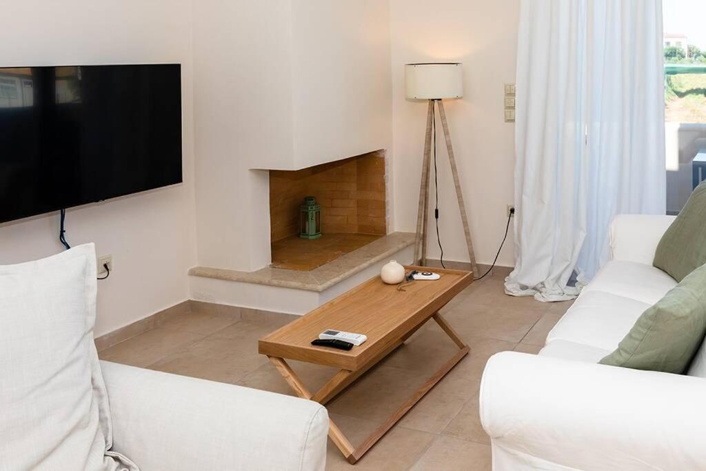 Olea House Kyparissia 80M From The Sea Villa Exterior photo